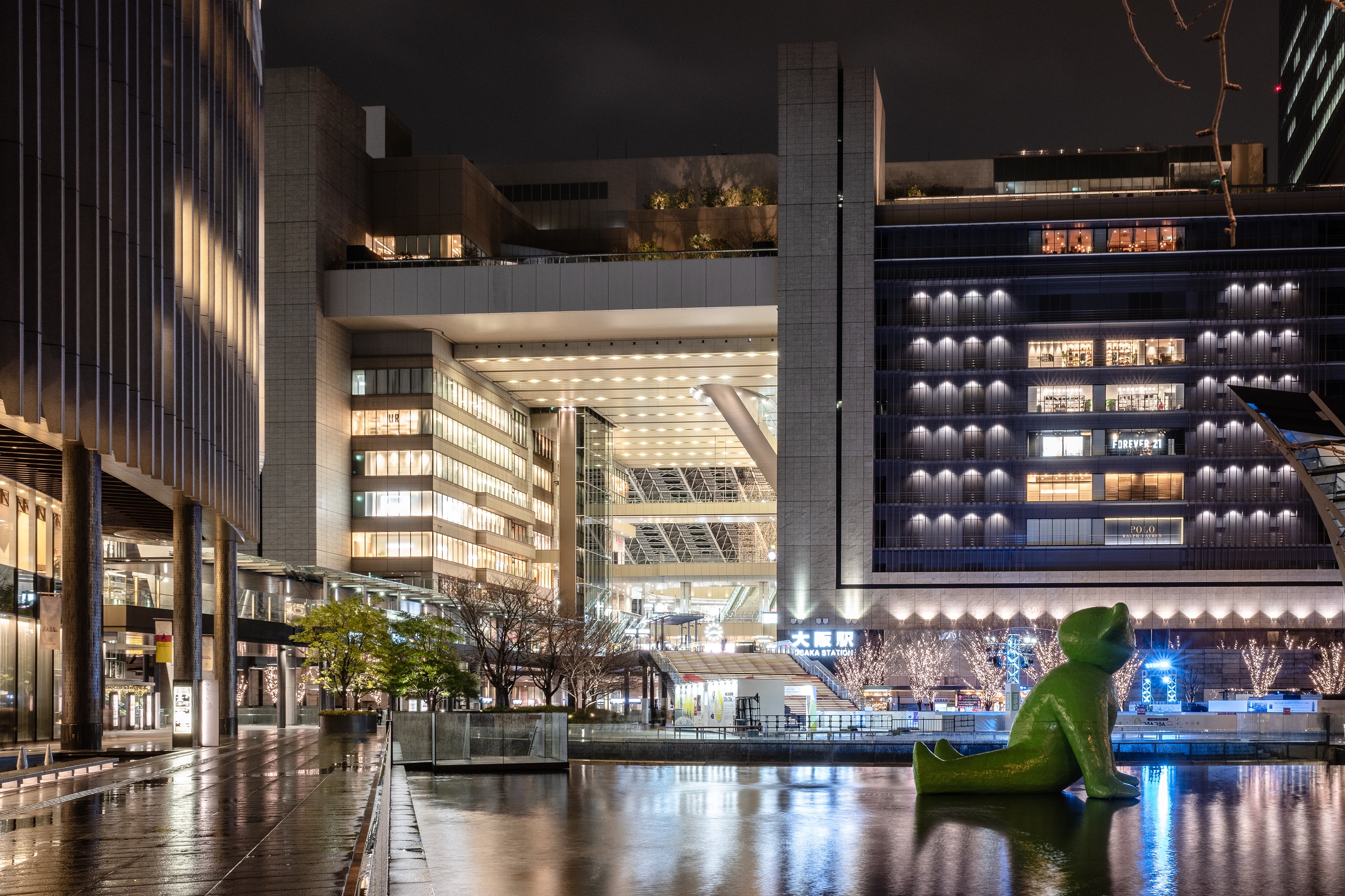 大阪駅 梅田すてんしょ ツタドボpress365